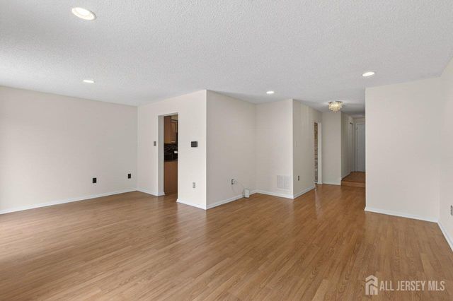 241 Hampshire Drive, Plainsboro, NJ 08536