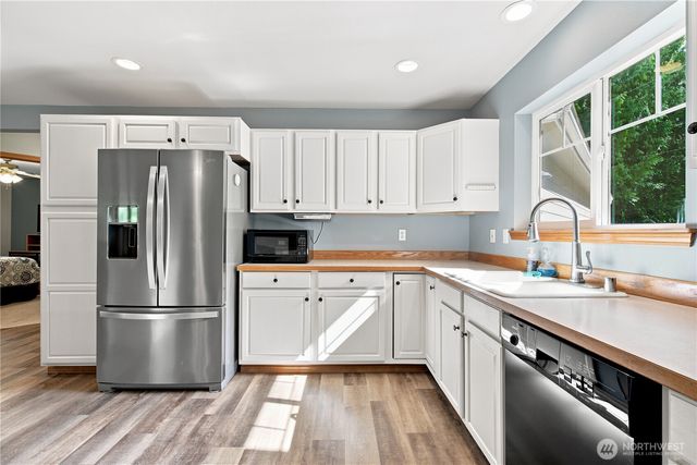 4782 NW Grover Lane, Bremerton, WA 98312