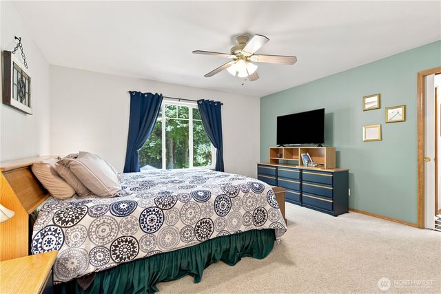 4782 NW Grover Lane, Bremerton, WA 98312