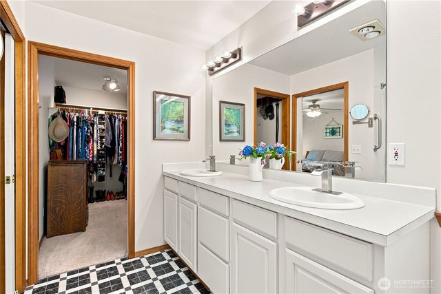 4782 NW Grover Lane, Bremerton, WA 98312