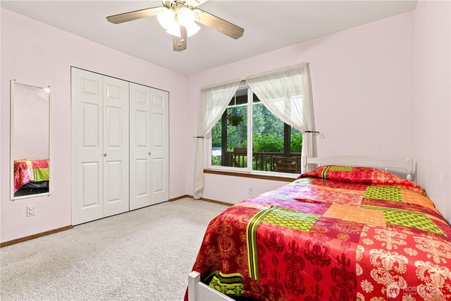 4782 NW Grover Lane, Bremerton, WA 98312