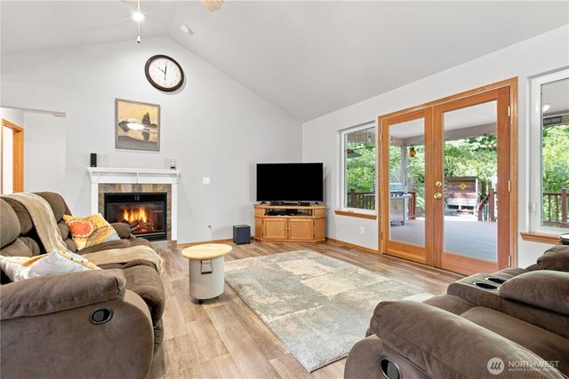 4782 NW Grover Lane, Bremerton, WA 98312