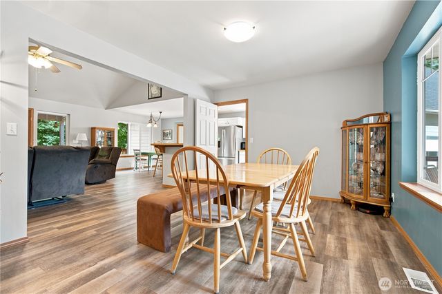4782 NW Grover Lane, Bremerton, WA 98312
