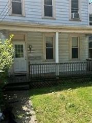 180 Oneida St, Mt Washington, PA 15211