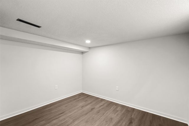 217 E Payton Avenue, Des Moines, IA 50315