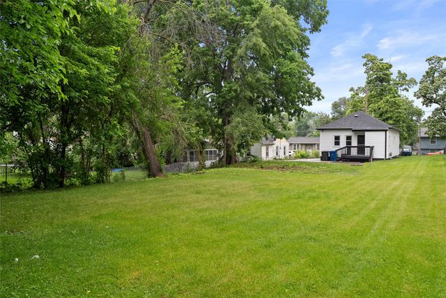 217 E Payton Avenue, Des Moines, IA 50315
