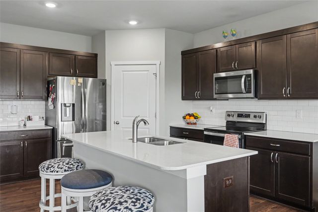 3920 NW 11th Court, Ankeny, IA 50023