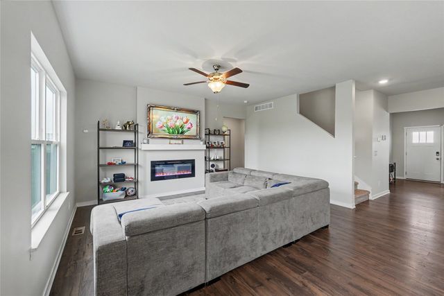 3920 NW 11th Court, Ankeny, IA 50023