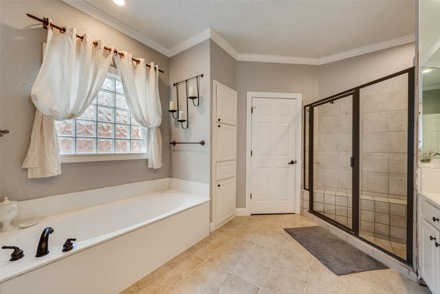 6813 Vista Ridge Drive E, Fort Worth, TX 76132