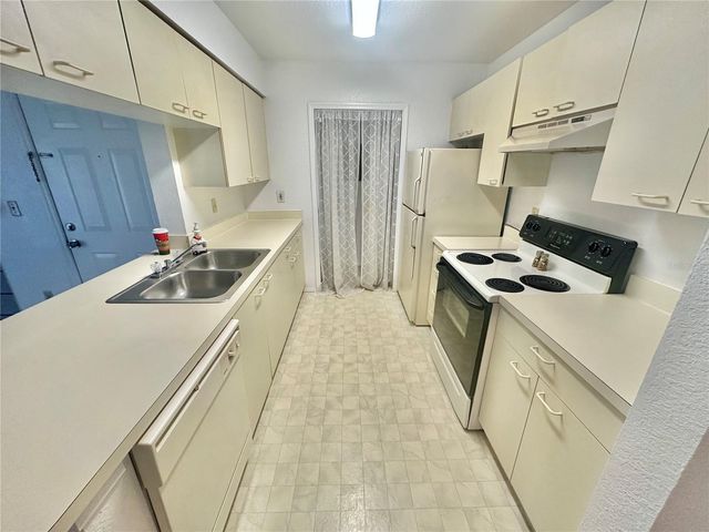 2550 N ALAFAYA TRAIL 3304, Orlando, FL 32826