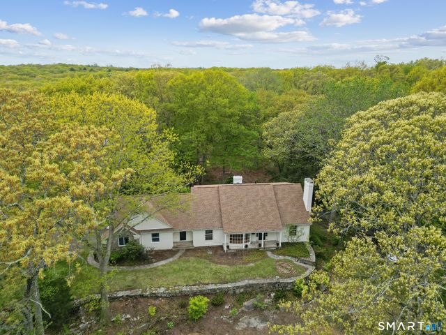206 Peddlers Road, Guilford, CT 06437