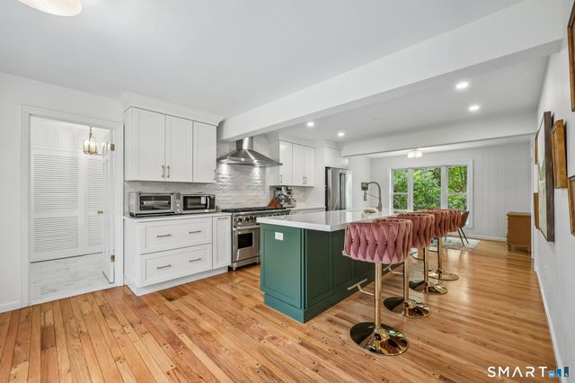 206 Peddlers Road, Guilford, CT 06437