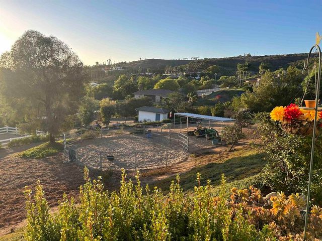 31255 Via Mariposa Court, Bonsall, CA 92003