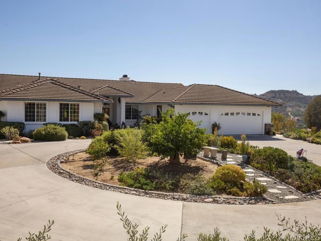 31255 Via Mariposa Court, Bonsall, CA 92003 — photo 5
