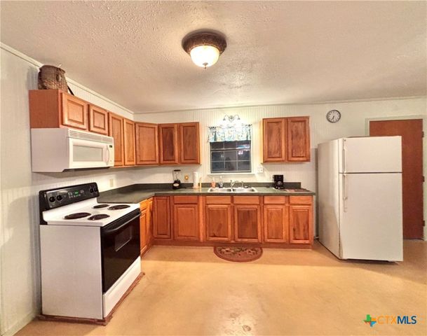 103 Cassie Street, Port O'connor, TX 77982