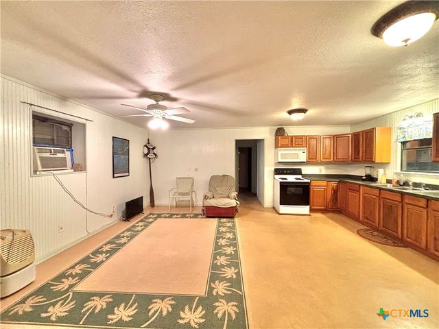 103 Cassie Street, Port O'connor, TX 77982