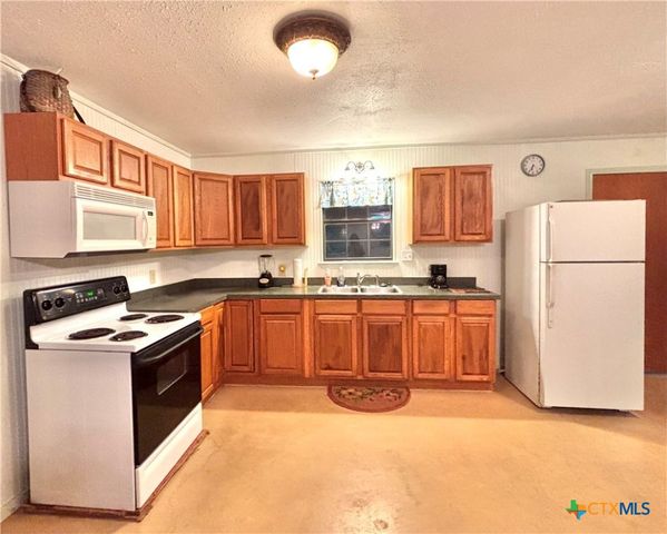 103 Cassie Street, Port O'connor, TX 77982