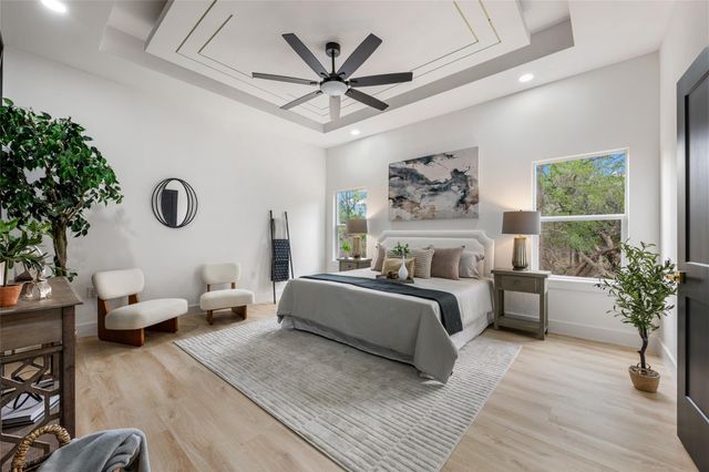 121 E Keomuku LN, Bastrop, TX 78602