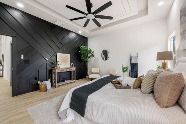 121 E Keomuku LN, Bastrop, TX 78602