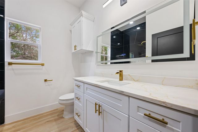 121 E Keomuku LN, Bastrop, TX 78602