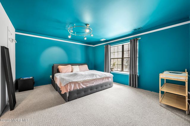 100 Dundee Court, Aberdeen, NJ 07747