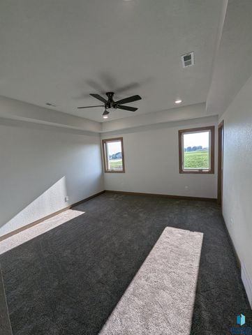 2604 S Galena Ave Avenue, Sioux Falls, SD 57110