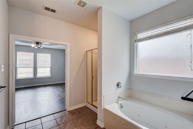 2728 Cameron Bay Drive, Lewisville, TX 75056