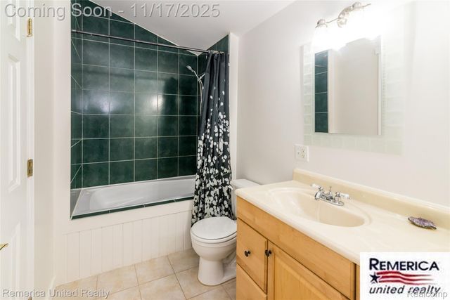 9852 Southlawn Circle, Somerset Township, MI 49249