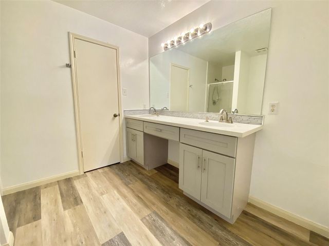 4203 Breckenridge Drive, Houston, TX 77066