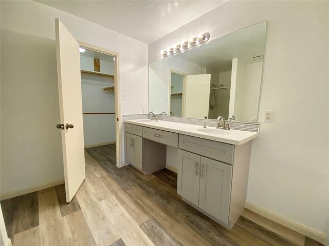 4203 Breckenridge Drive, Houston, TX 77066