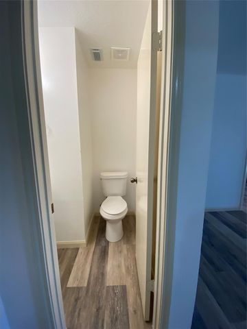 4203 Breckenridge Drive, Houston, TX 77066