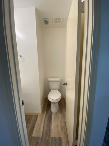 4203 Breckenridge Drive, Houston, TX 77066