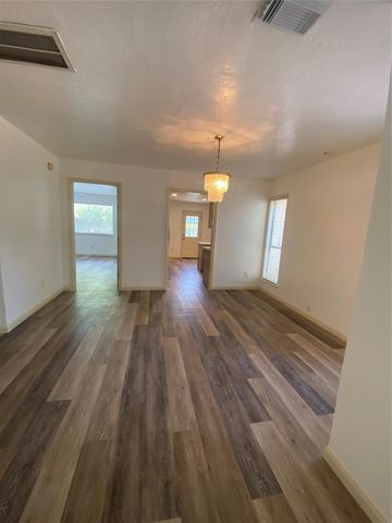 4203 Breckenridge Drive, Houston, TX 77066