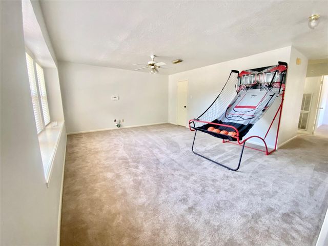 4203 Breckenridge Drive, Houston, TX 77066