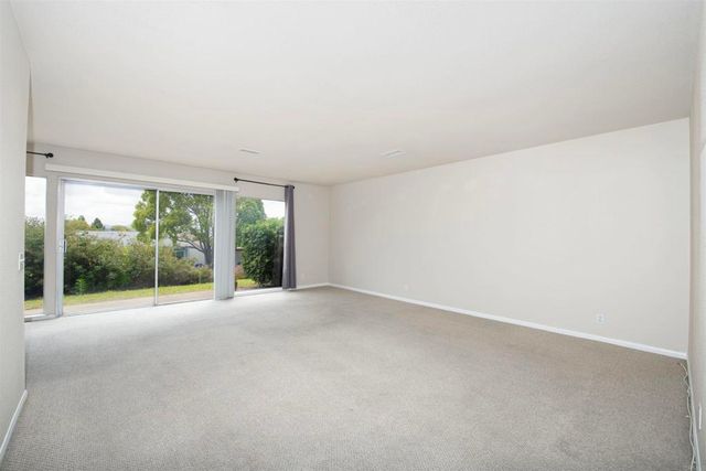 3808 Vista Campana S 26, Oceanside, CA 92057