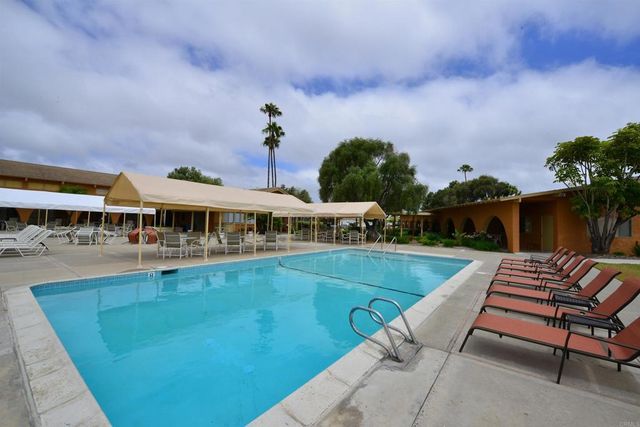 3808 Vista Campana S 26, Oceanside, CA 92057