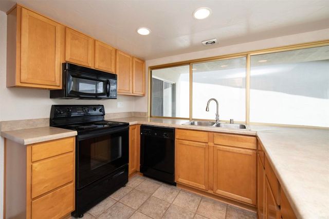 3808 Vista Campana S 26, Oceanside, CA 92057