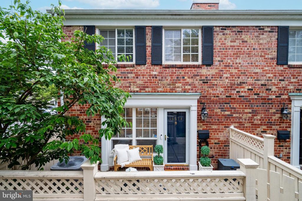 1657-B N VAN DORN ST, Alexandria, VA 22304
