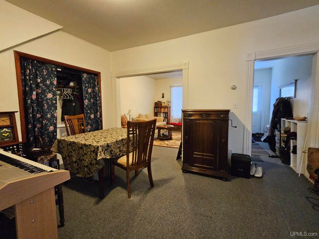 308 W Houghton Avenue, Houghton, MI 49931