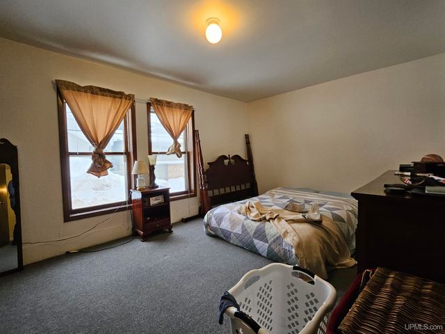 308 W Houghton Avenue, Houghton, MI 49931