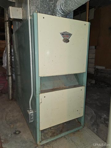 308 W Houghton Avenue, Houghton, MI 49931