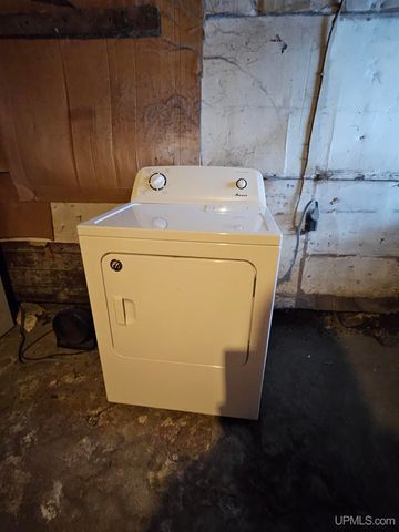 308 W Houghton Avenue, Houghton, MI 49931