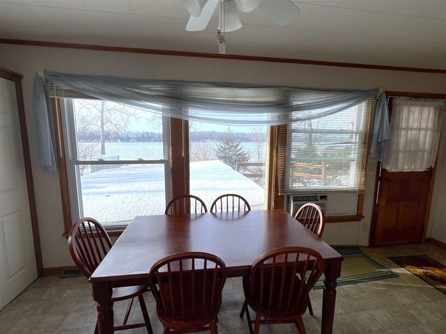 3302 N Blackstone Avenue, Colon, MI 49040