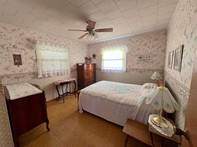 3302 N Blackstone Avenue, Colon, MI 49040