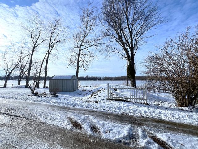 3302 N Blackstone Avenue, Colon, MI 49040