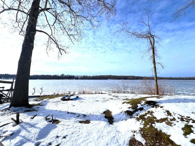 3302 N Blackstone Avenue, Colon, MI 49040