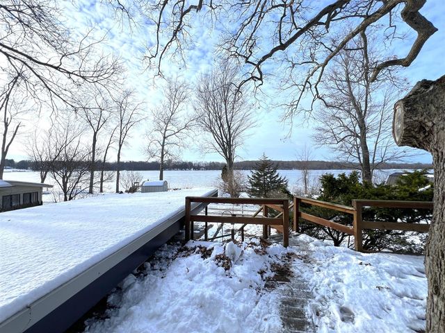 3302 N Blackstone Avenue, Colon, MI 49040