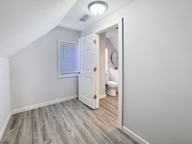 1518 W 2nd Street, Davenport, IA 52802