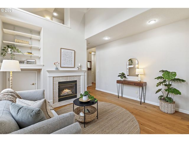 9013 Sw PIPPEN Ln Sw, Tigard, OR 97224