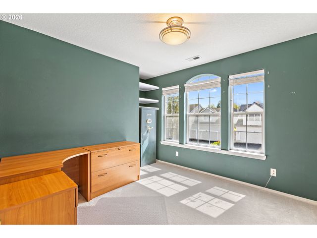 9013 Sw PIPPEN Ln Sw, Tigard, OR 97224